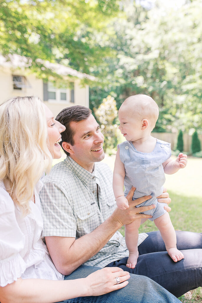 family photos in Huntsville Alabama front yard